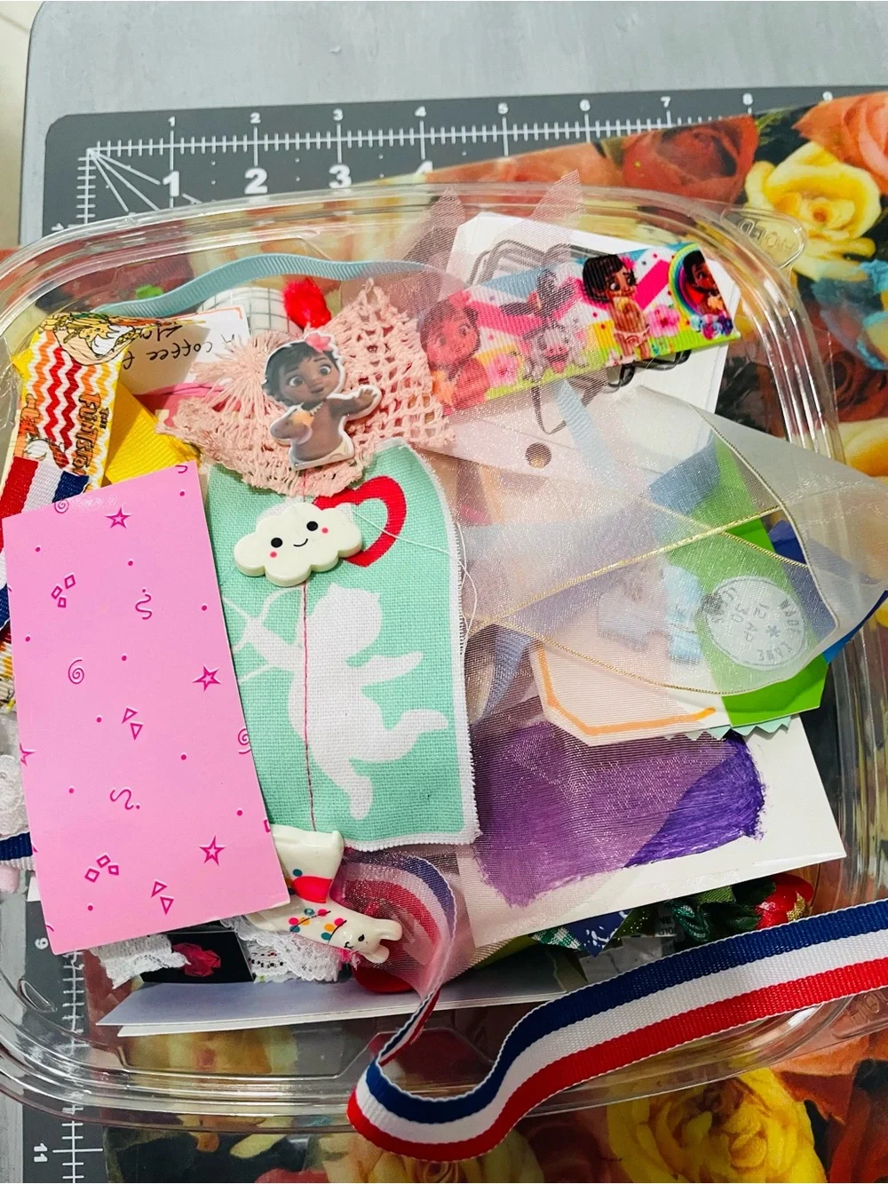 Crafts mixed things box